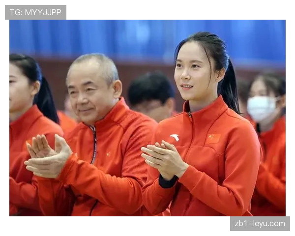 朱雪莹训练完直接拎爱马仕去吃米其林，这哪是运动员啊